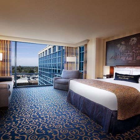 Disneyland Hotel Анахайм Экстерьер фото