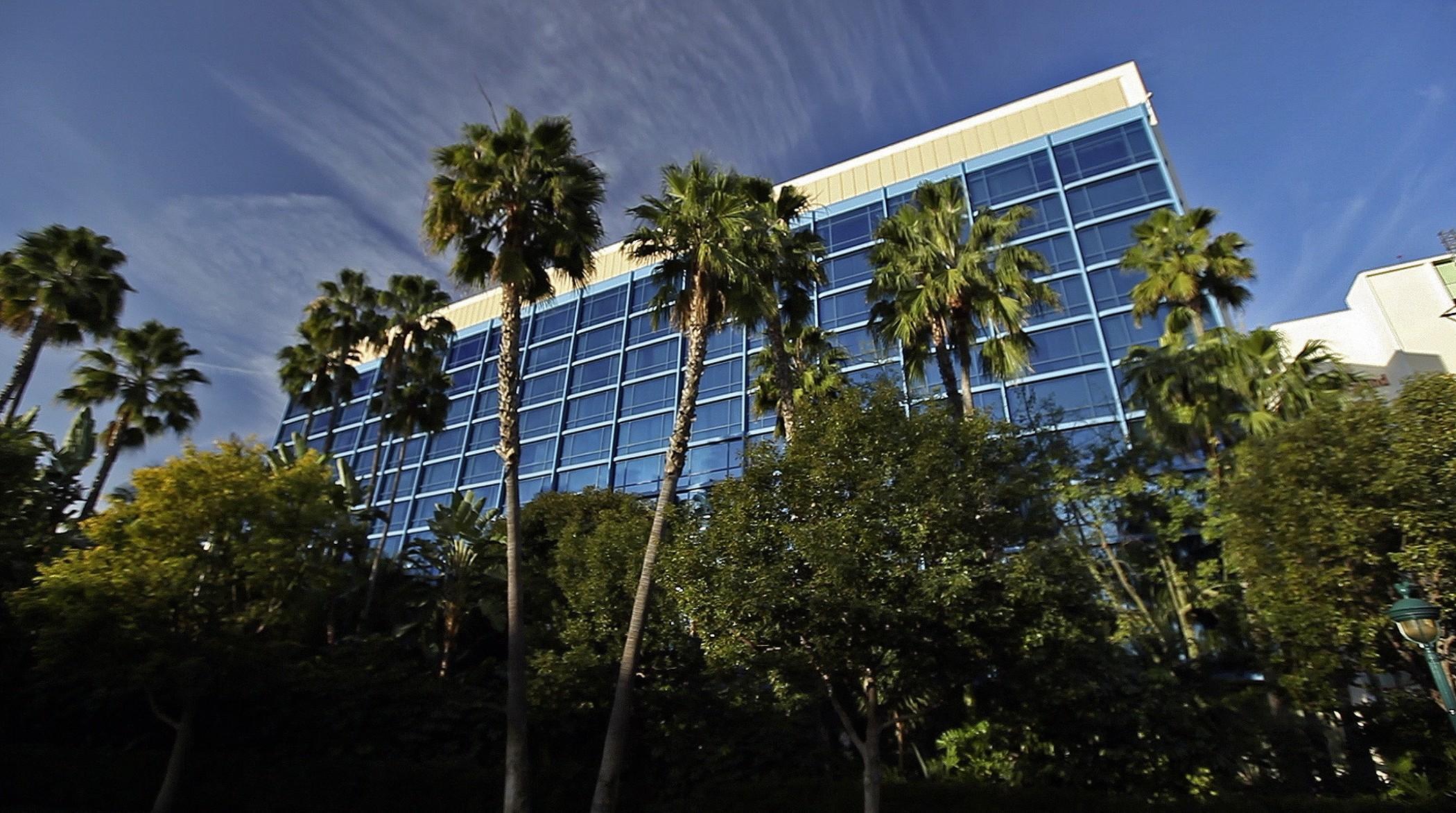 Disneyland Hotel Анахайм Экстерьер фото