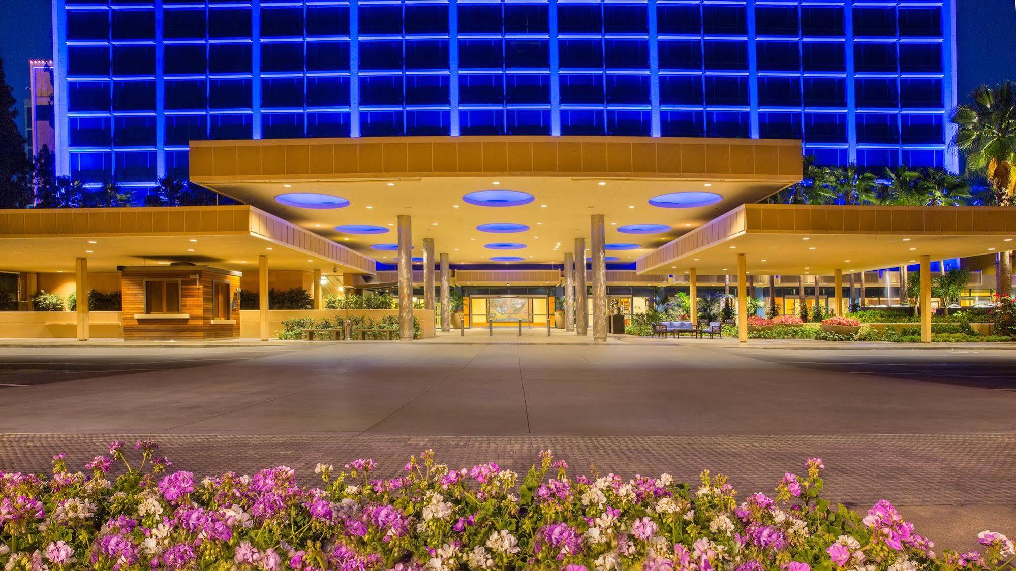 Disneyland Hotel Анахайм Экстерьер фото