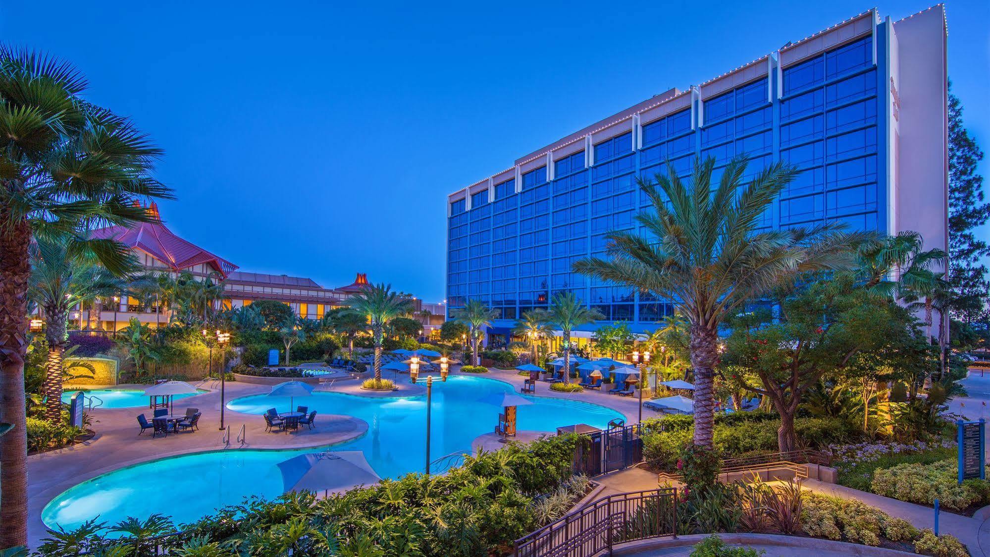 Disneyland Hotel Анахайм Экстерьер фото
