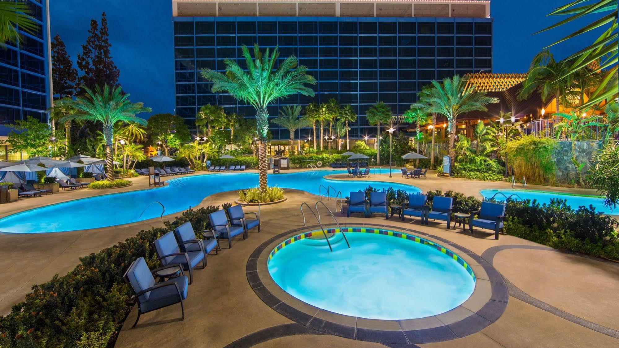 Disneyland Hotel Анахайм Экстерьер фото